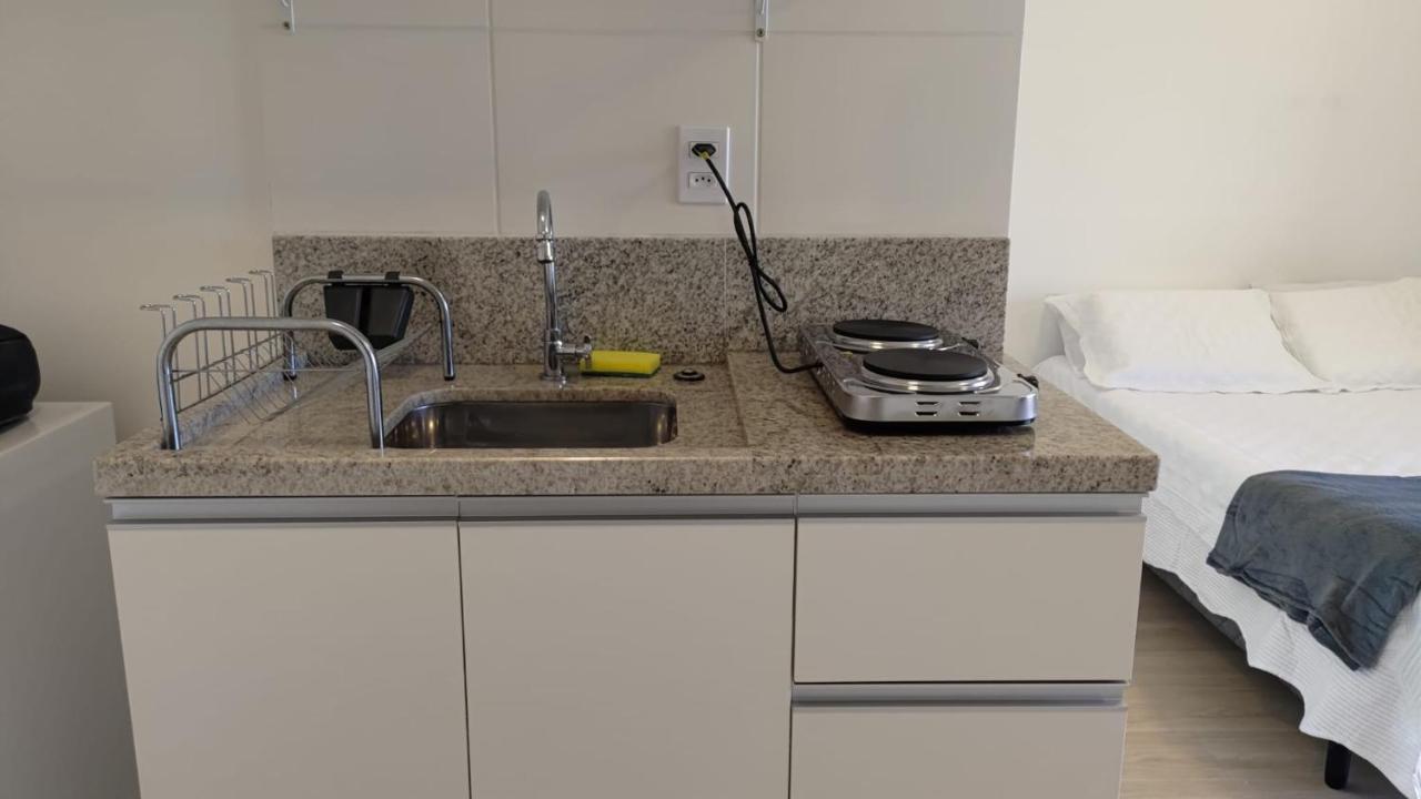 27m2 Wifi Liberdade Proximo Metro Restaurante Hospital Apartamento *