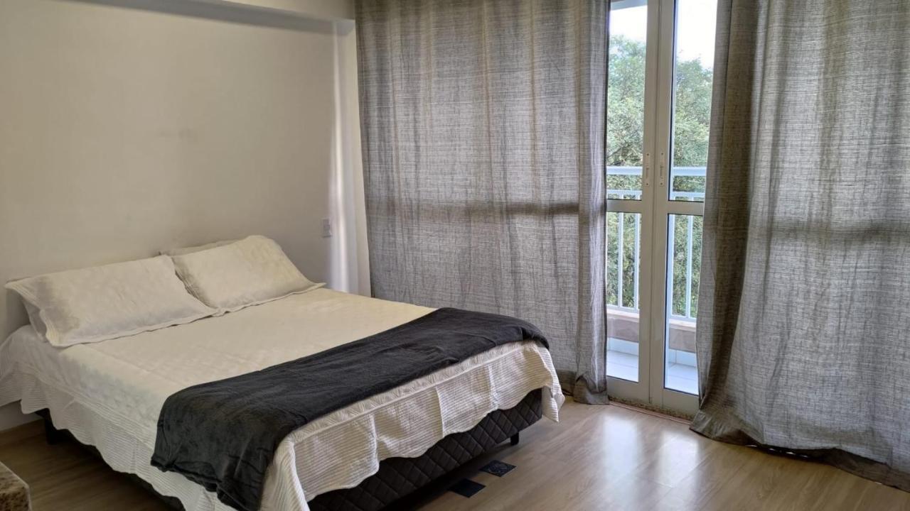 Apartamento 27m2 Wifi Liberdade Proximo Metro Restaurante Hospital São Paulo